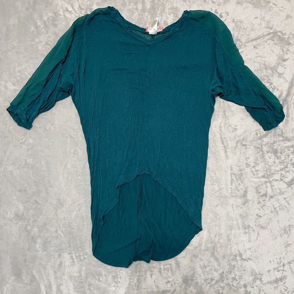 Soul Cake Shirt Women Small Green V Neck 3/4 Slv Tee Mesh Shoulder Rayon/Spandex